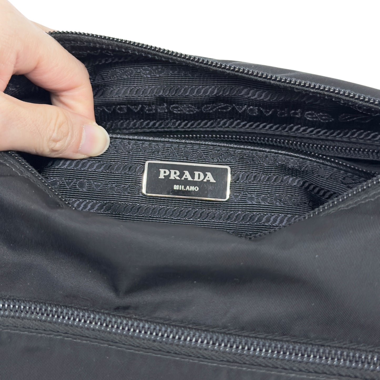 PRADA 三角標 斜揹袋