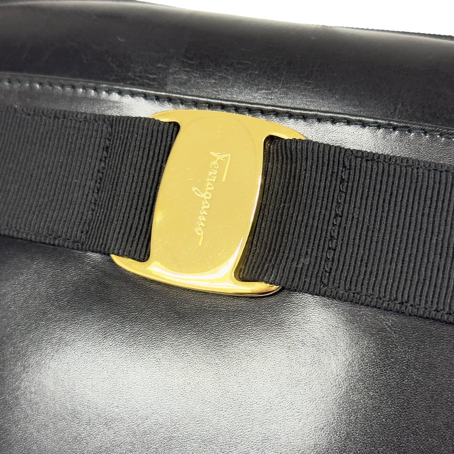 SALVATORE FERRAGAMO 中古 斜揹袋