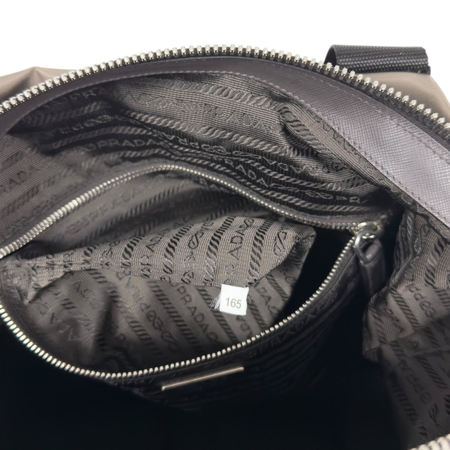 PRADA 三角標 旅行袋