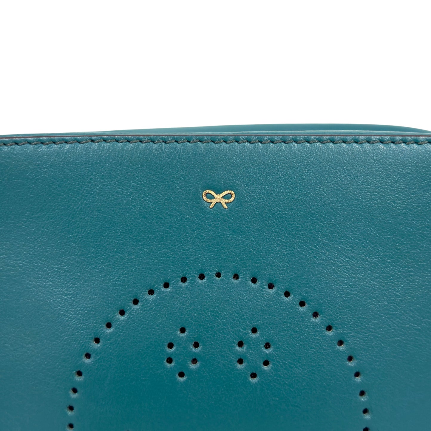 ANYA HINDMARCH 笑臉 斜揹袋