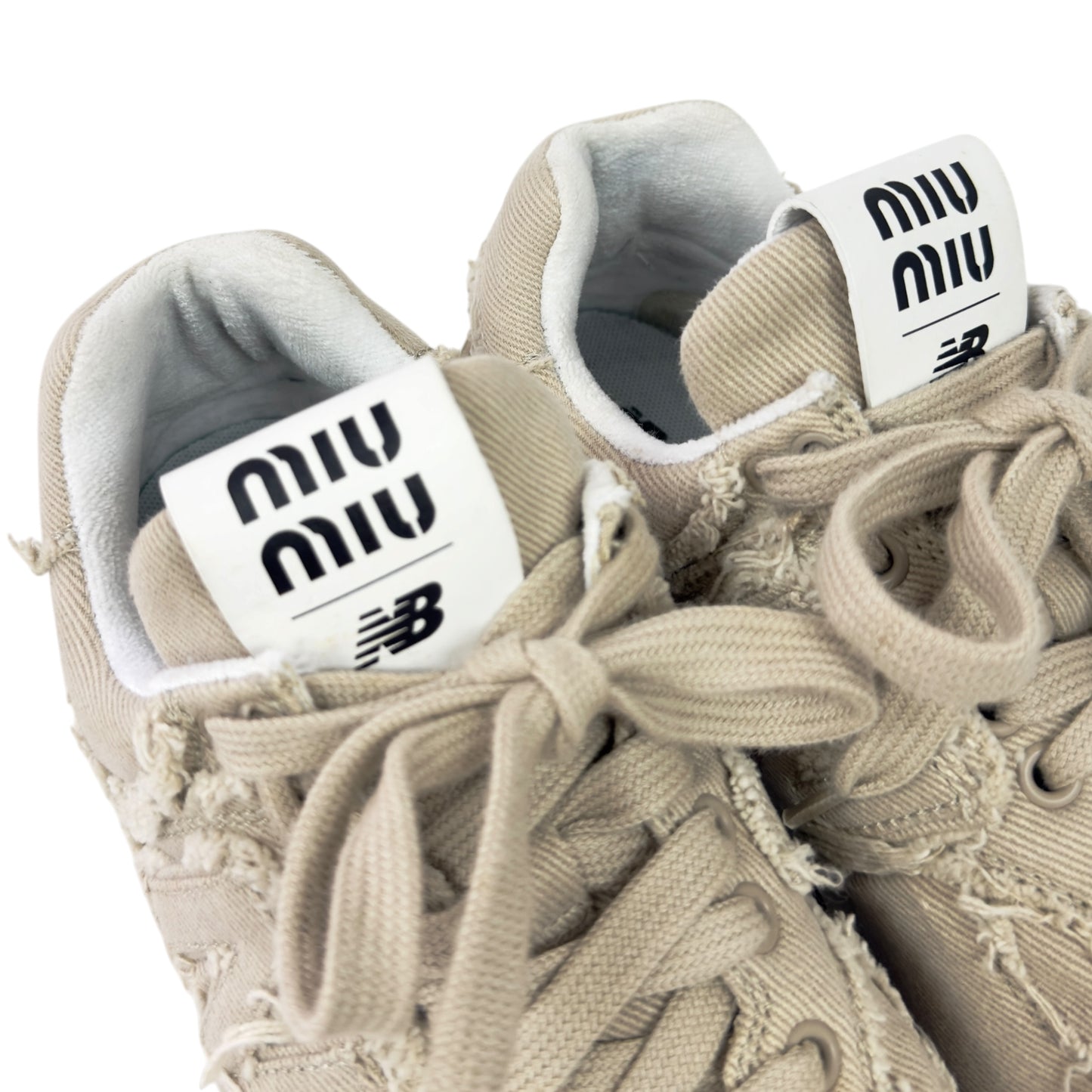 MIU MIU 聯乘 New Balance 574 運動鞋