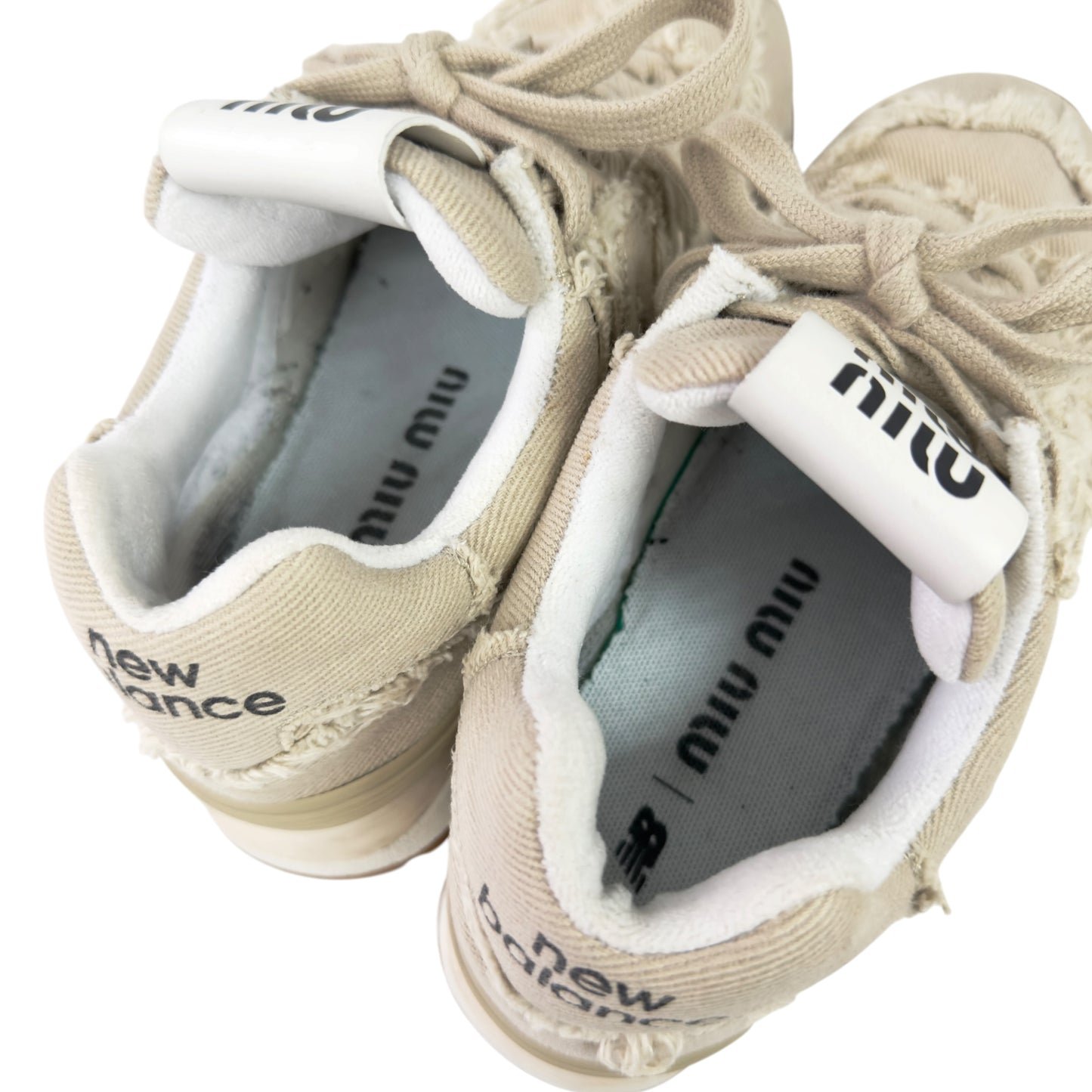 MIU MIU 聯乘 New Balance 574 運動鞋