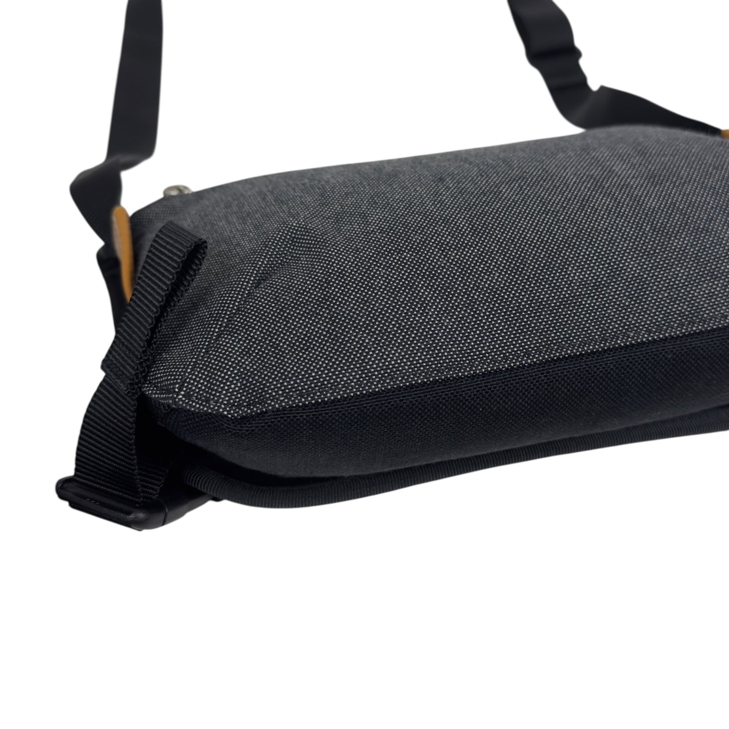 LOEWE 斜揹袋