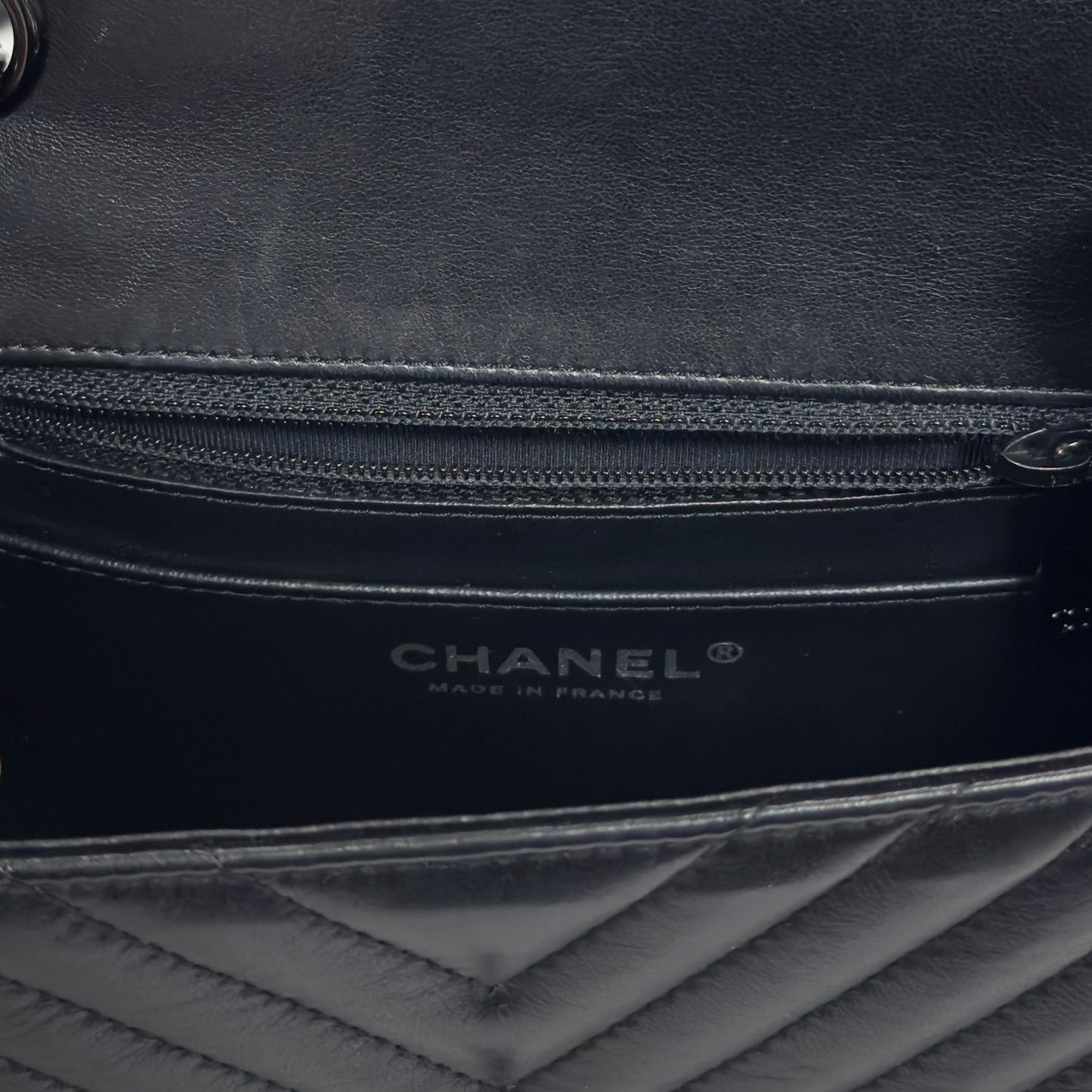 CHANEL CC *極罕全黑* So Black 方胖子