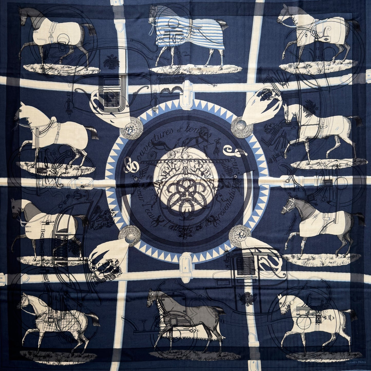 HERMES Couvertures et Tenues de Jour shawl 140 羊絨 圍巾