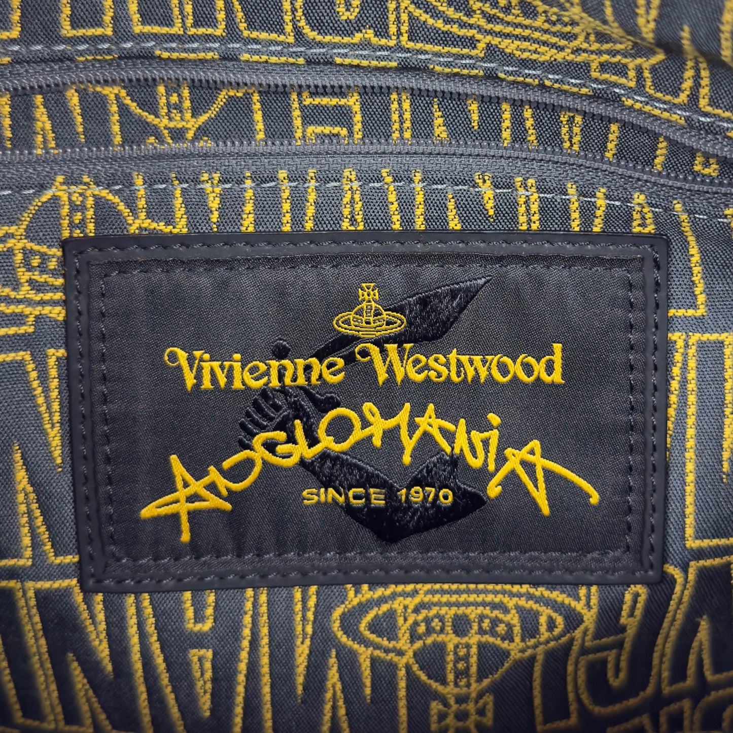 VIVIENNE WESTWOOD *自加鏈＞送無品牌扣＋無品牌鏈帶* 肩背包