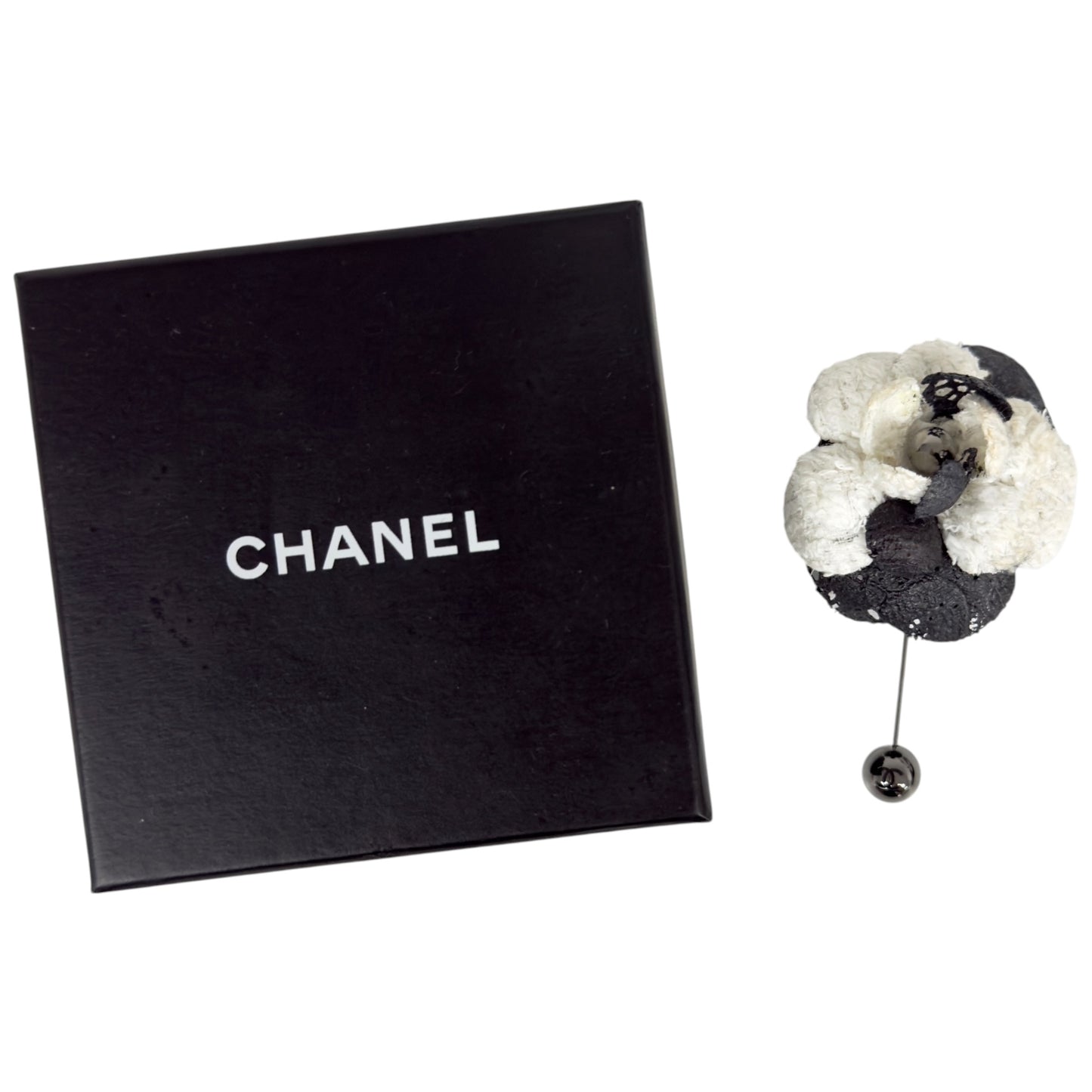 CHANEL 山茶花 胸針