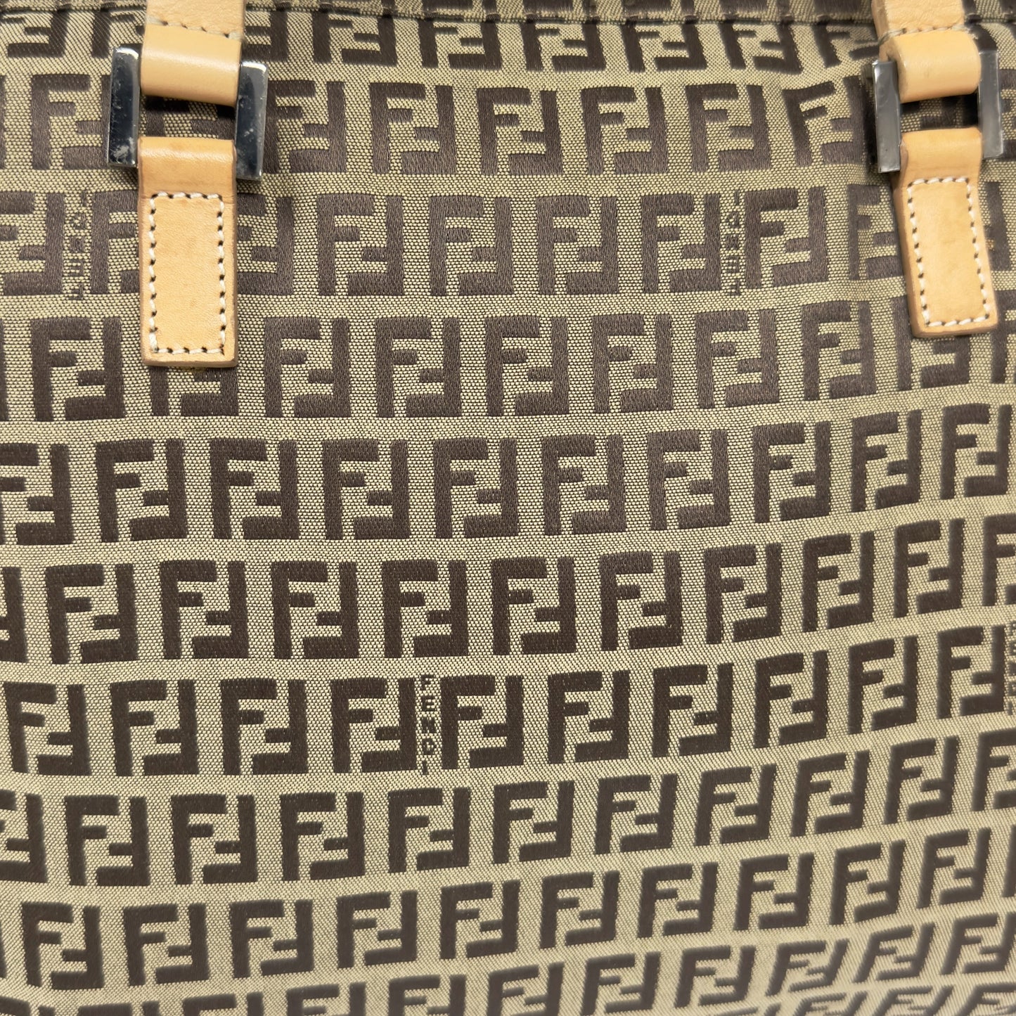 FENDI FF 肩背包