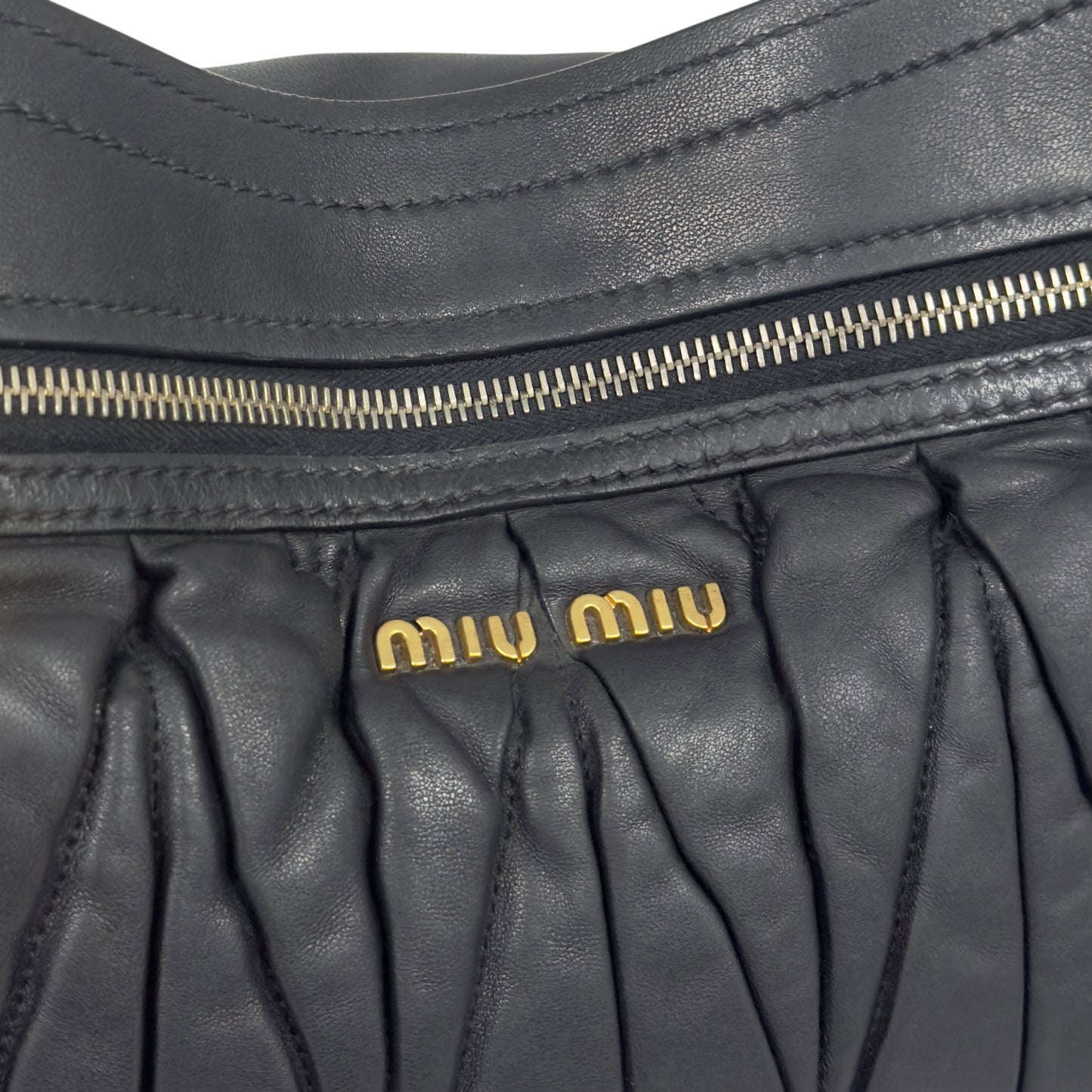 MIU MIU Matelassé 皺摺 2用袋
