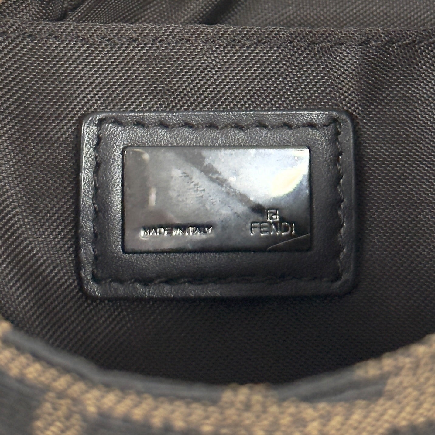 FENDI FF 肩背包