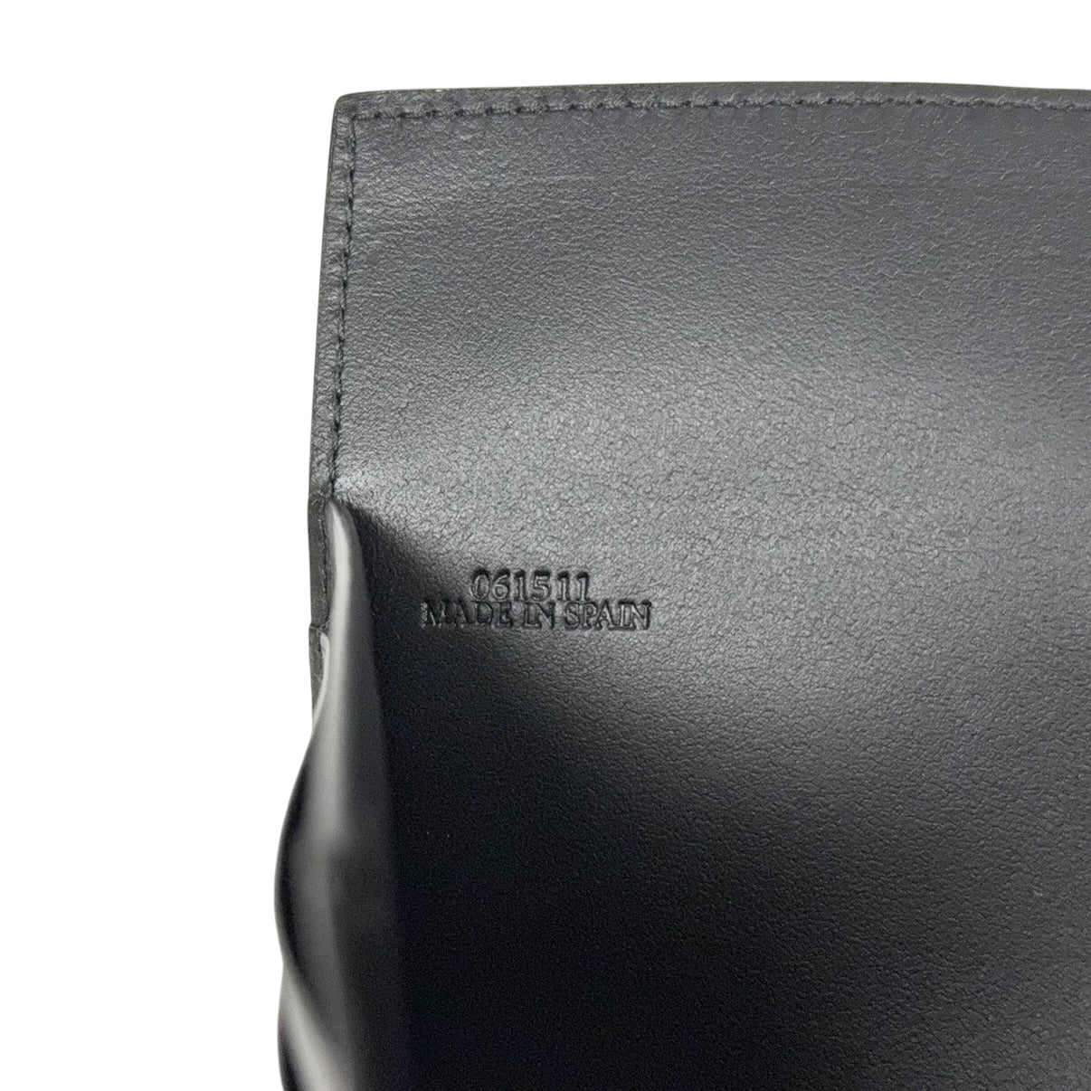 LOEWE 護照卡包