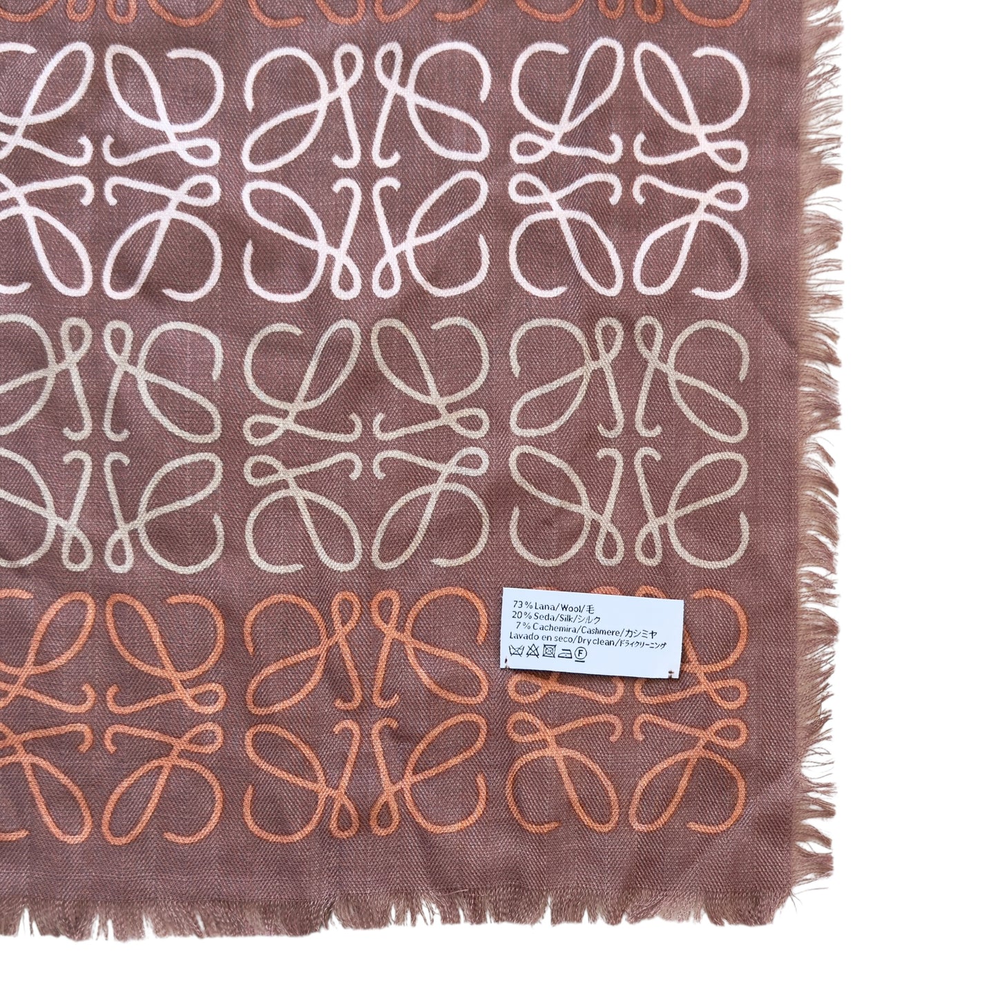 LOEWE Anagram 圍巾