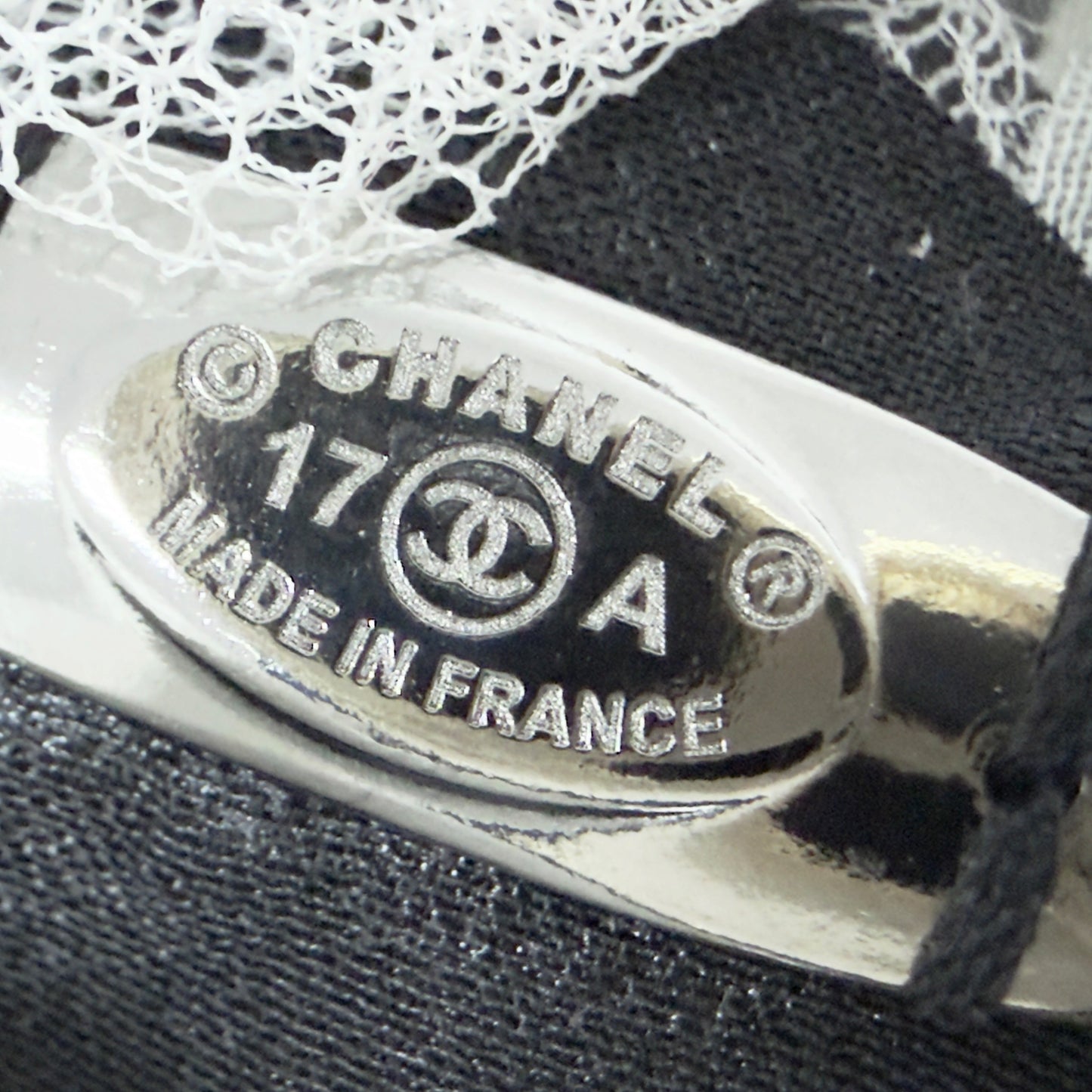 CHANEL CC 山茶花 胸針