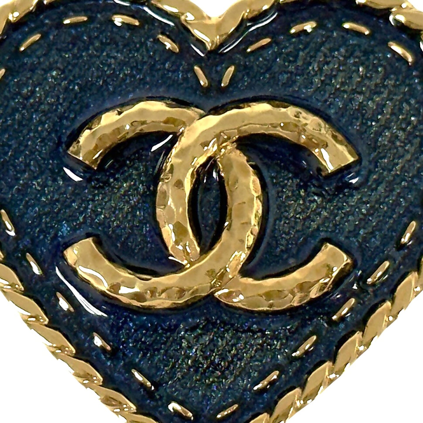 CHANEL *罕有* CC 牛仔 愛心 胸針