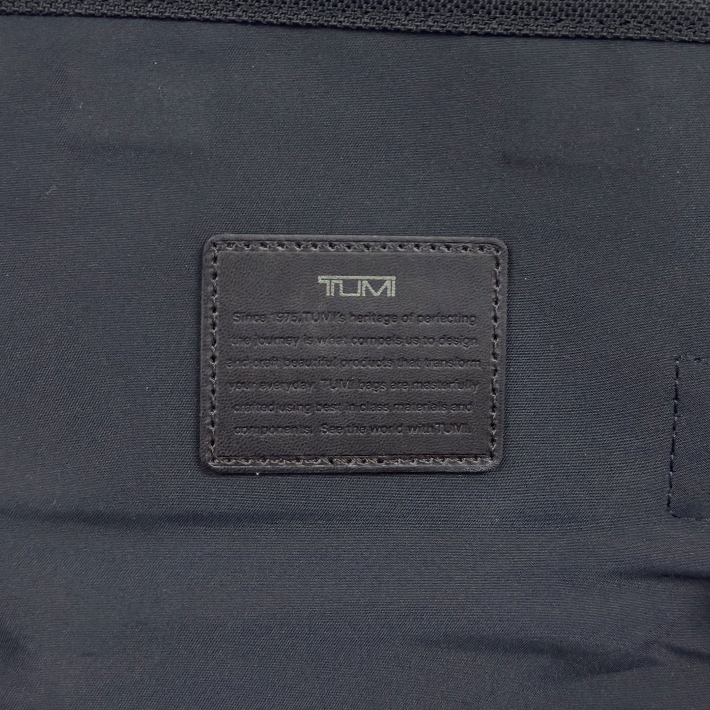 TUMI 斜揹袋