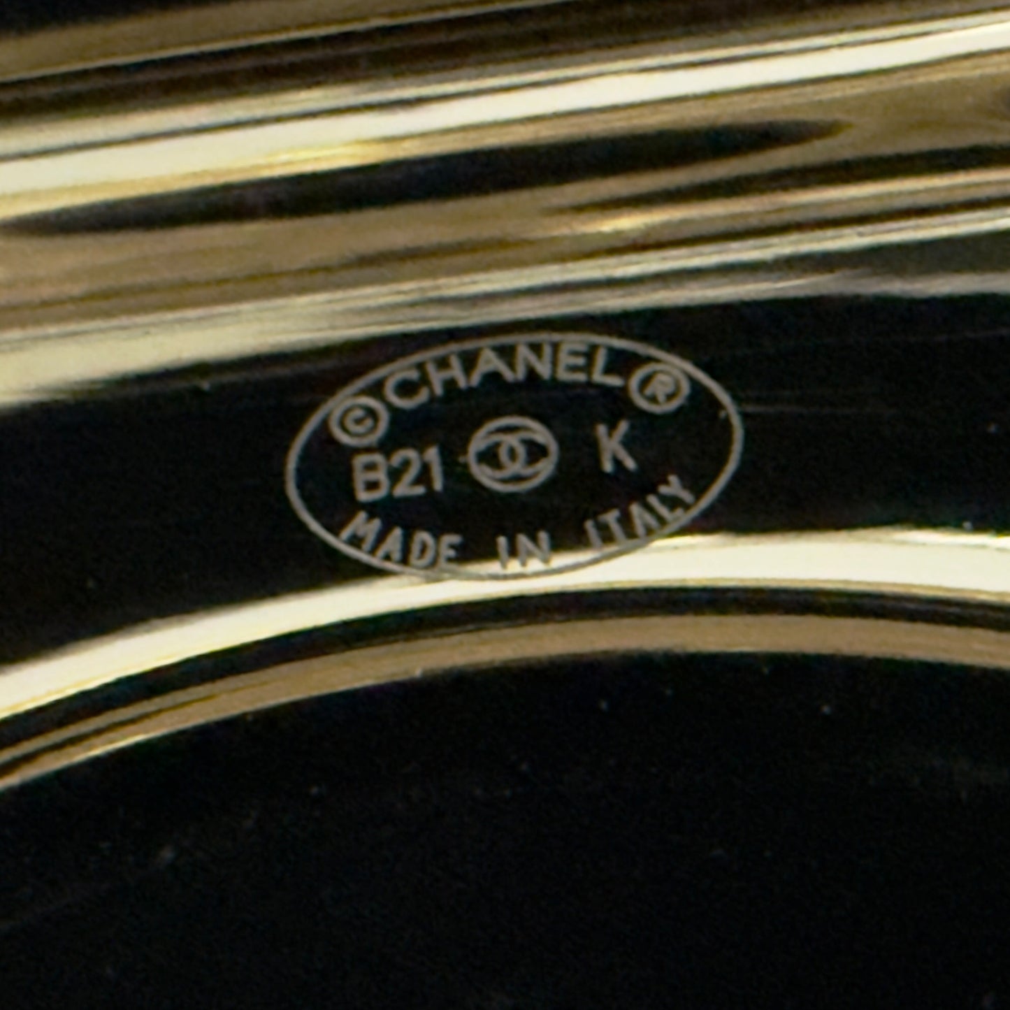 CHANEL *罕有秀款* CC 皮穿鏈 唇膏盒 頸鏈