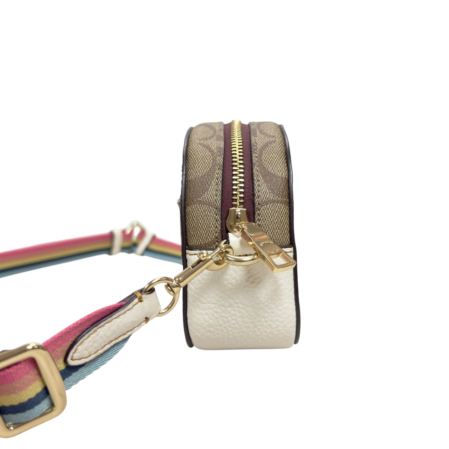 Coach 聯乘 Snoopy 斜揹袋