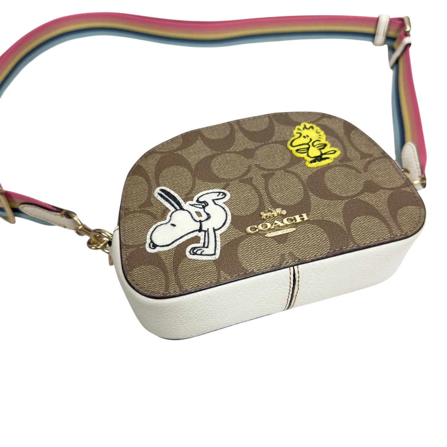 Coach 聯乘 Snoopy 斜揹袋