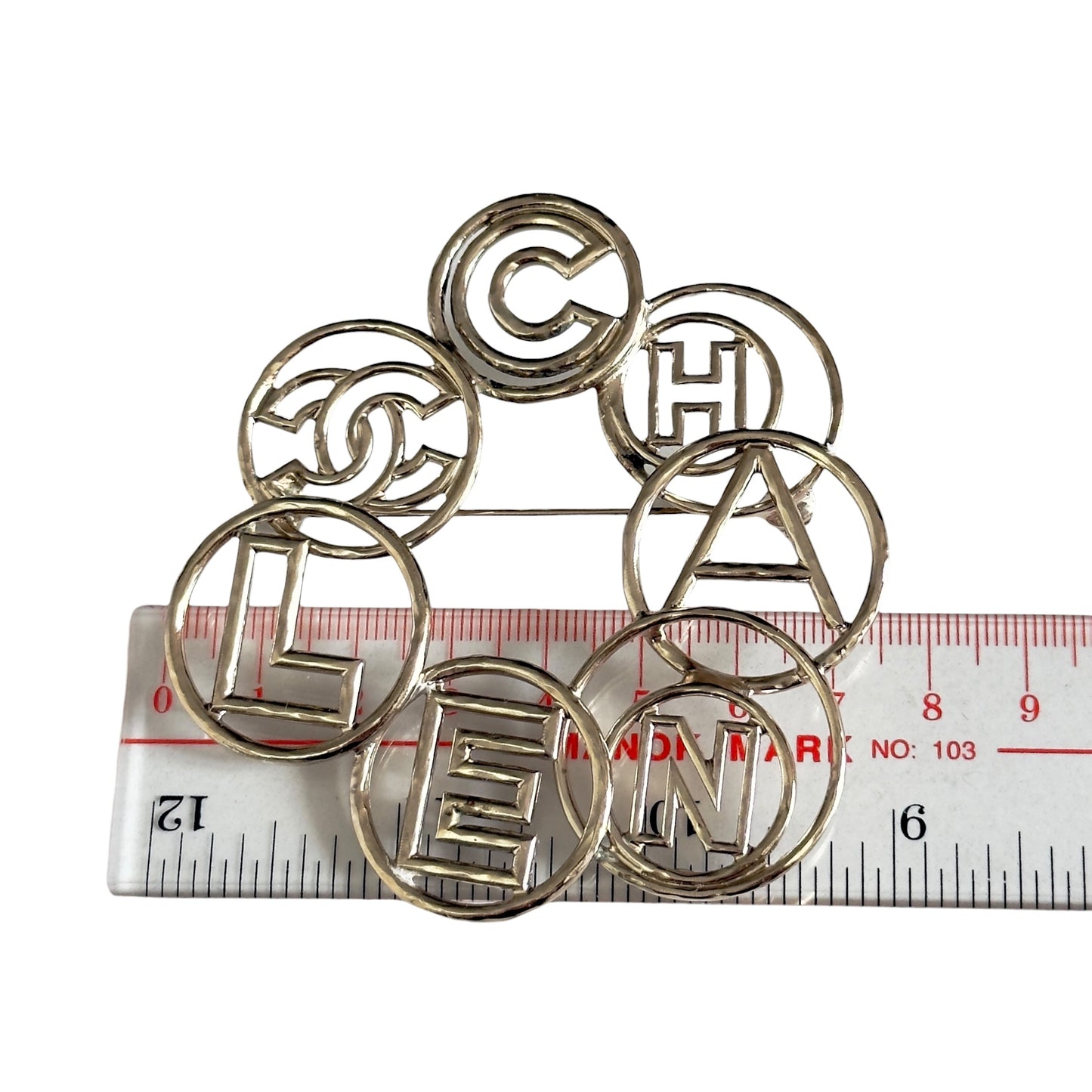 CHANEL CC 胸針