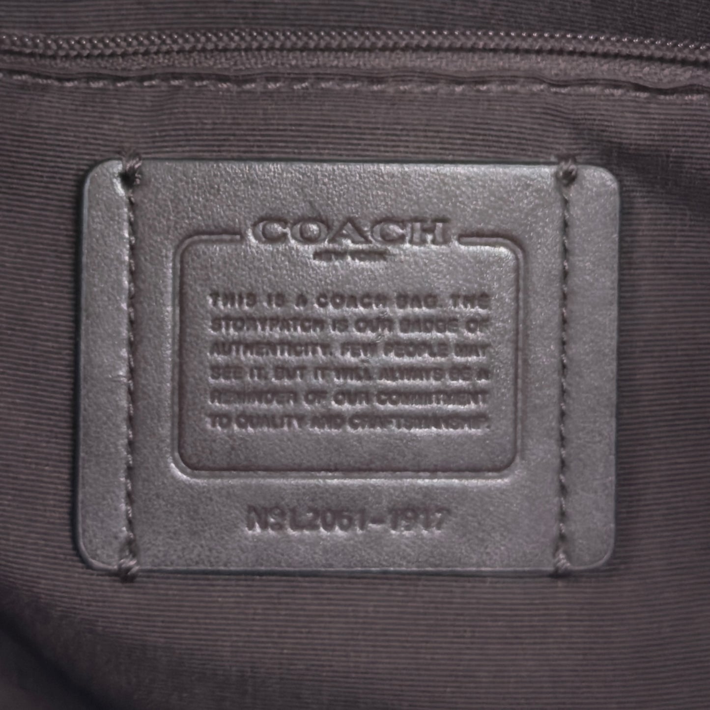 COACH 肩背包
