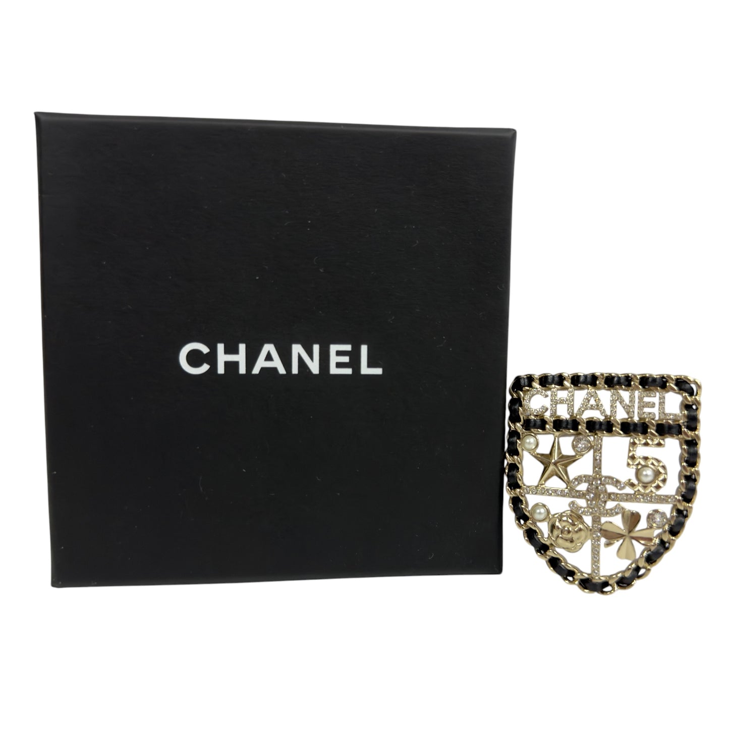 CHANEL CC 水鑽 皮穿鏈 徽章 胸針