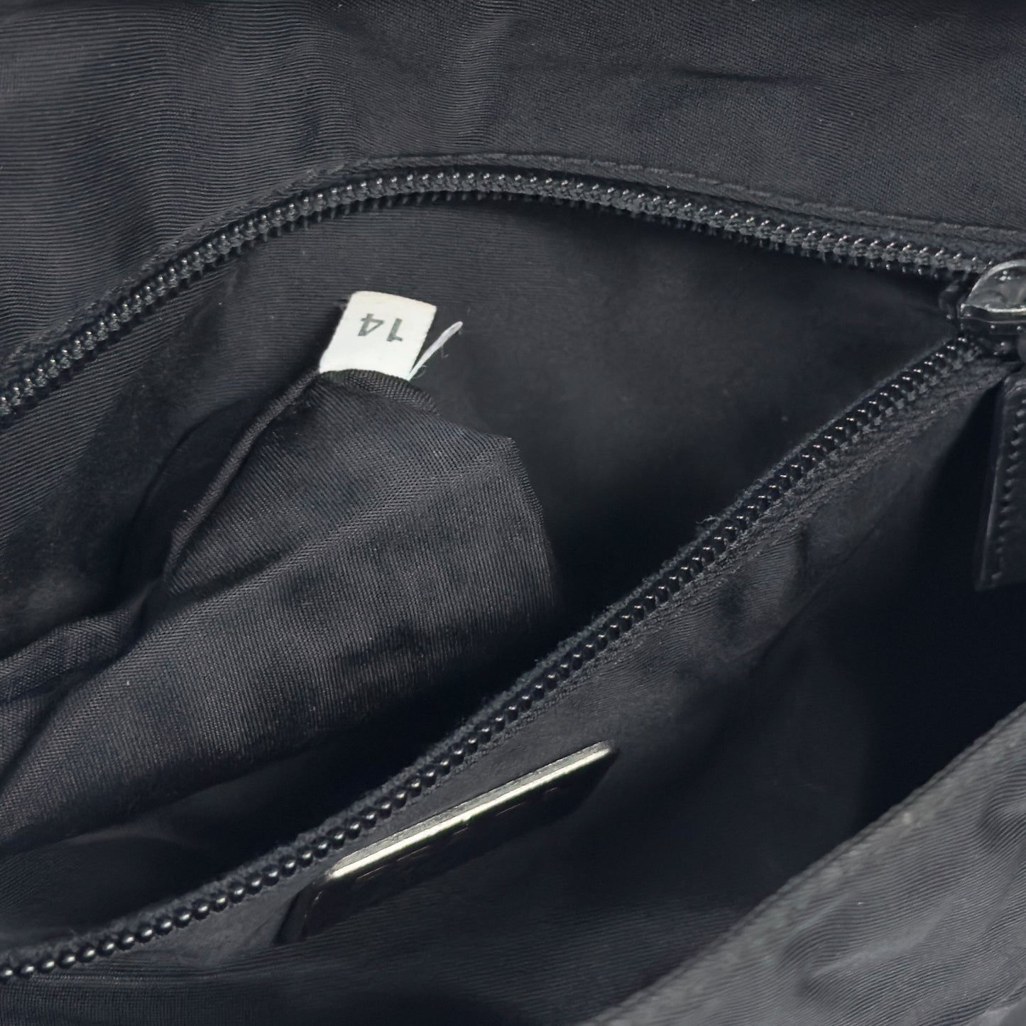 PRADA 中古 三角標 斜揹袋