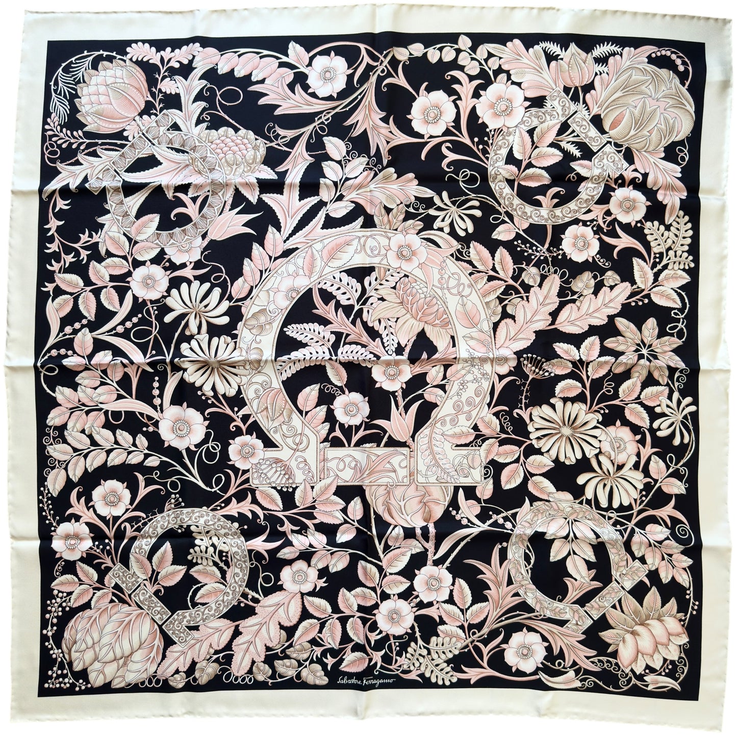 SALVATORE FERRAGAMO 絲巾