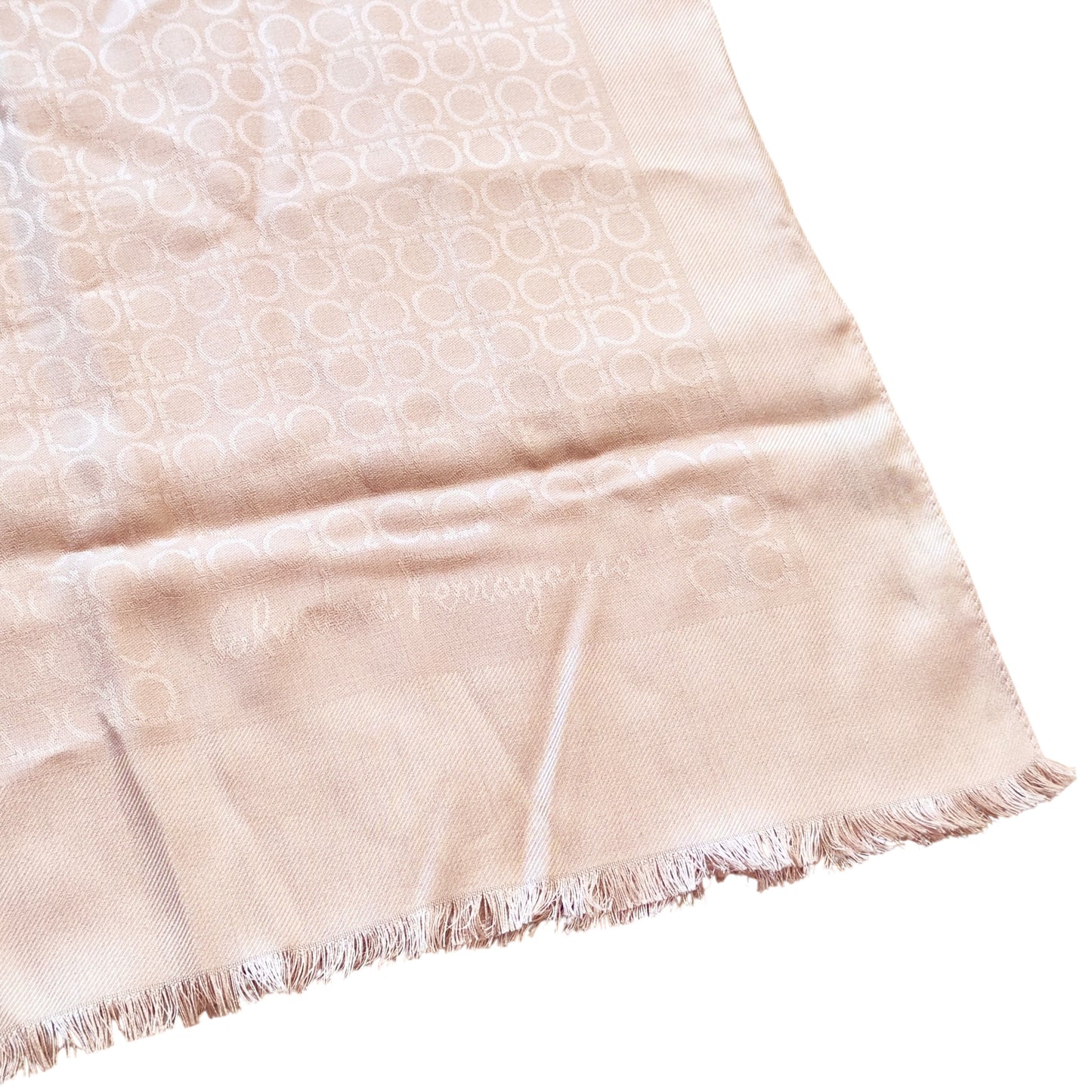 SALVATORE FERRAGAMO 圍巾