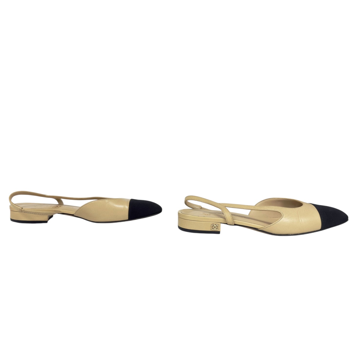 CHANEL CC 露踭平底鞋