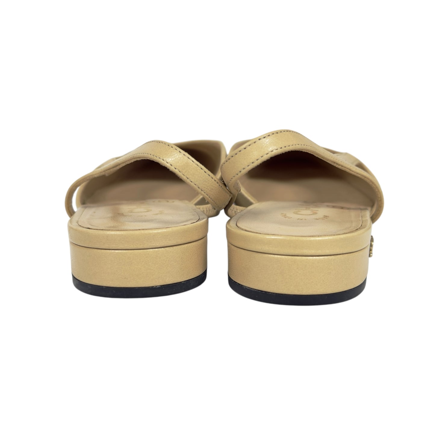 CHANEL CC 露踭平底鞋