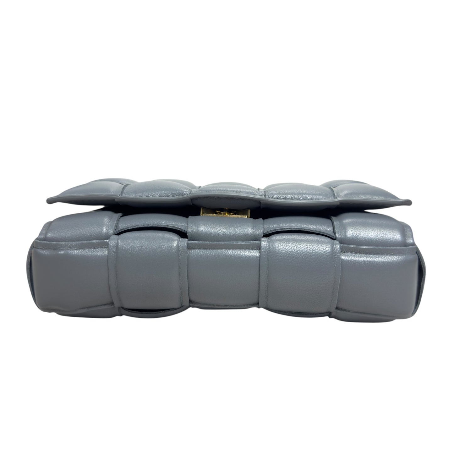 BOTTEGA VENETA Cassette Padded 斜揹袋