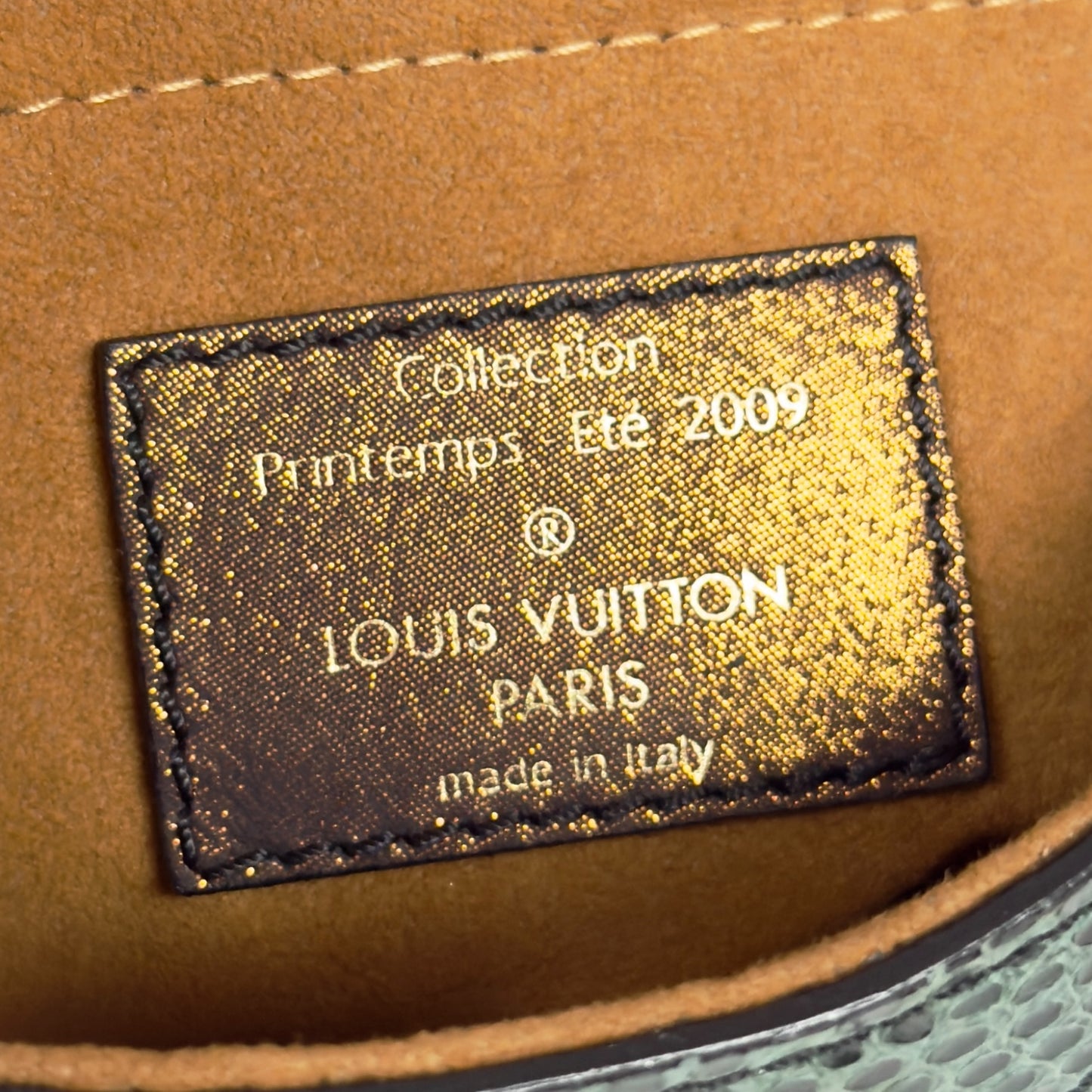 LOUIS VUITTON *年度限定* Kalahari 蛇皮拼老花壓紋 肩背包