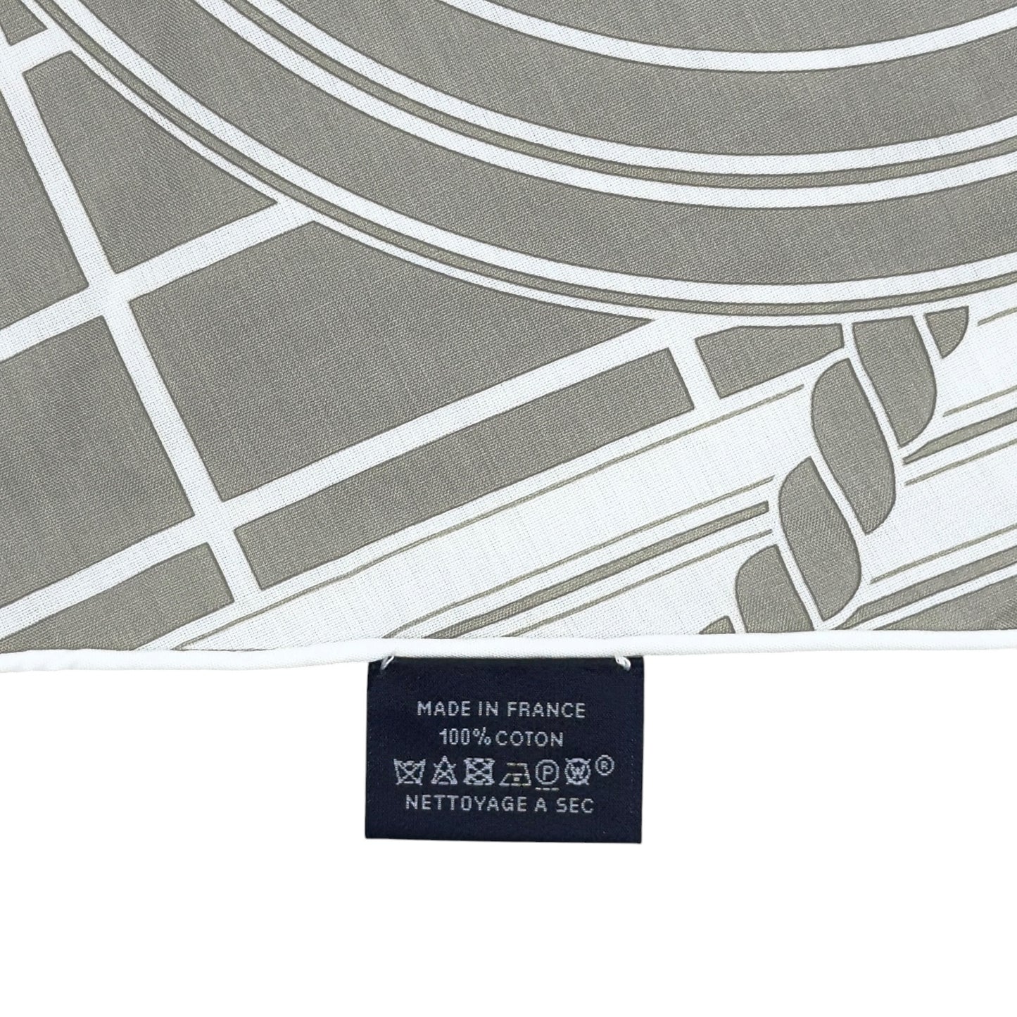 HERMES Grande Tenue losange 圍巾
