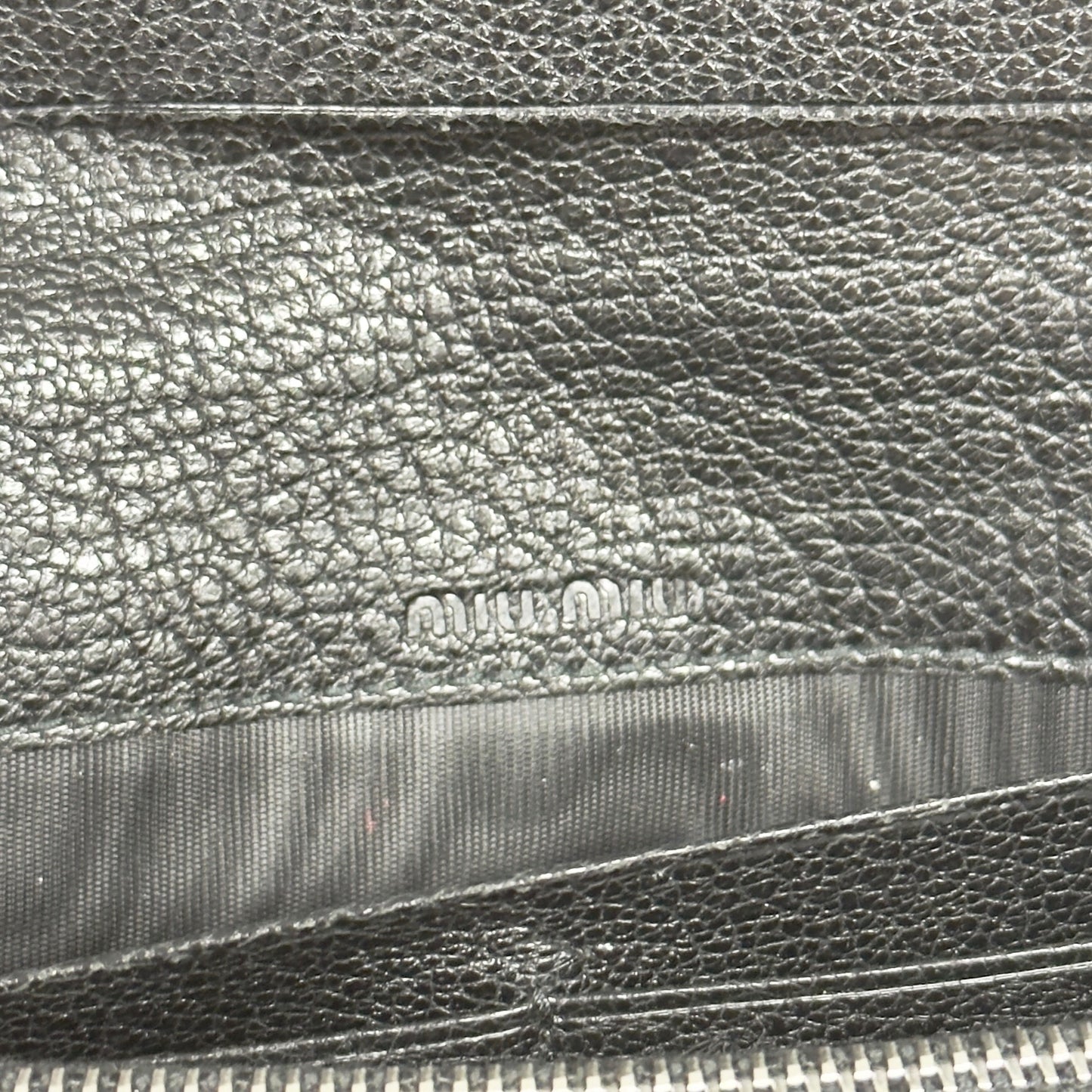MIU MIU *自加鏈＞送無品牌扣＋無品牌鏈帶* 2用袋