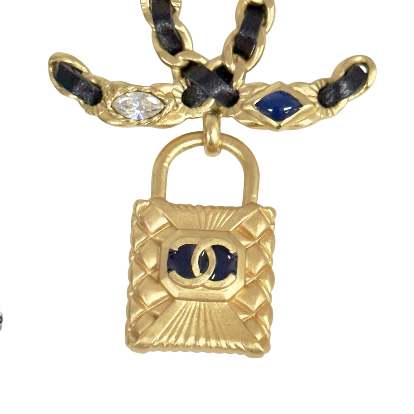 CHANEL CC 水鑽 皮穿鏈 鎖頭吊飾 胸針