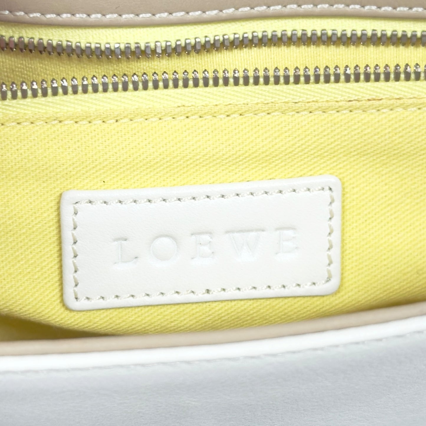 LOEWE 肩背包