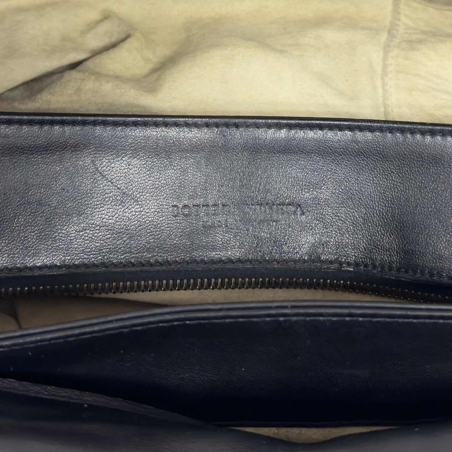 BOTTEGA VENETA *自加帶＞送無品牌長帶* 肩背包
