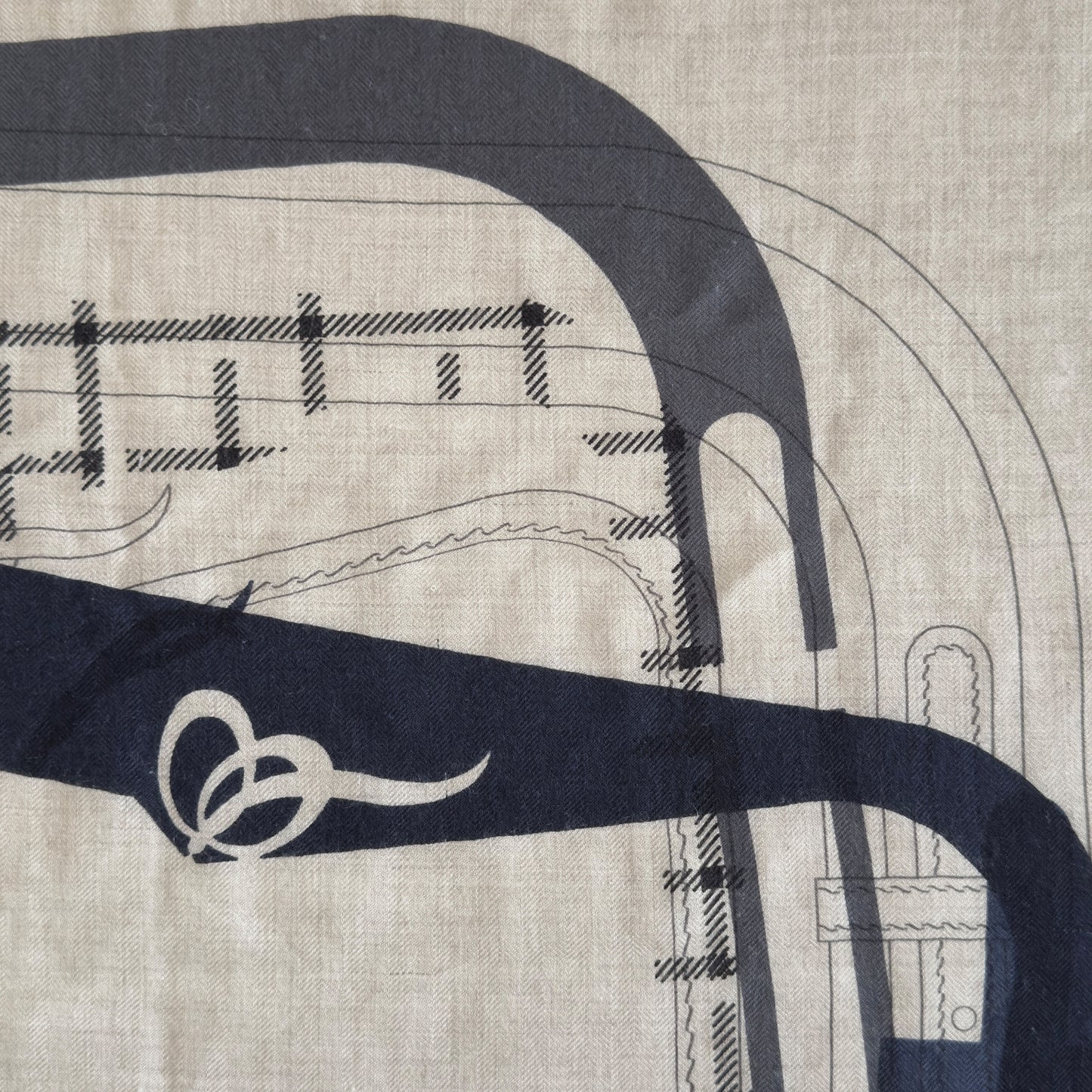 HERMES Imprimeur Fou Quadricube shawl 140 羊絨 圍巾