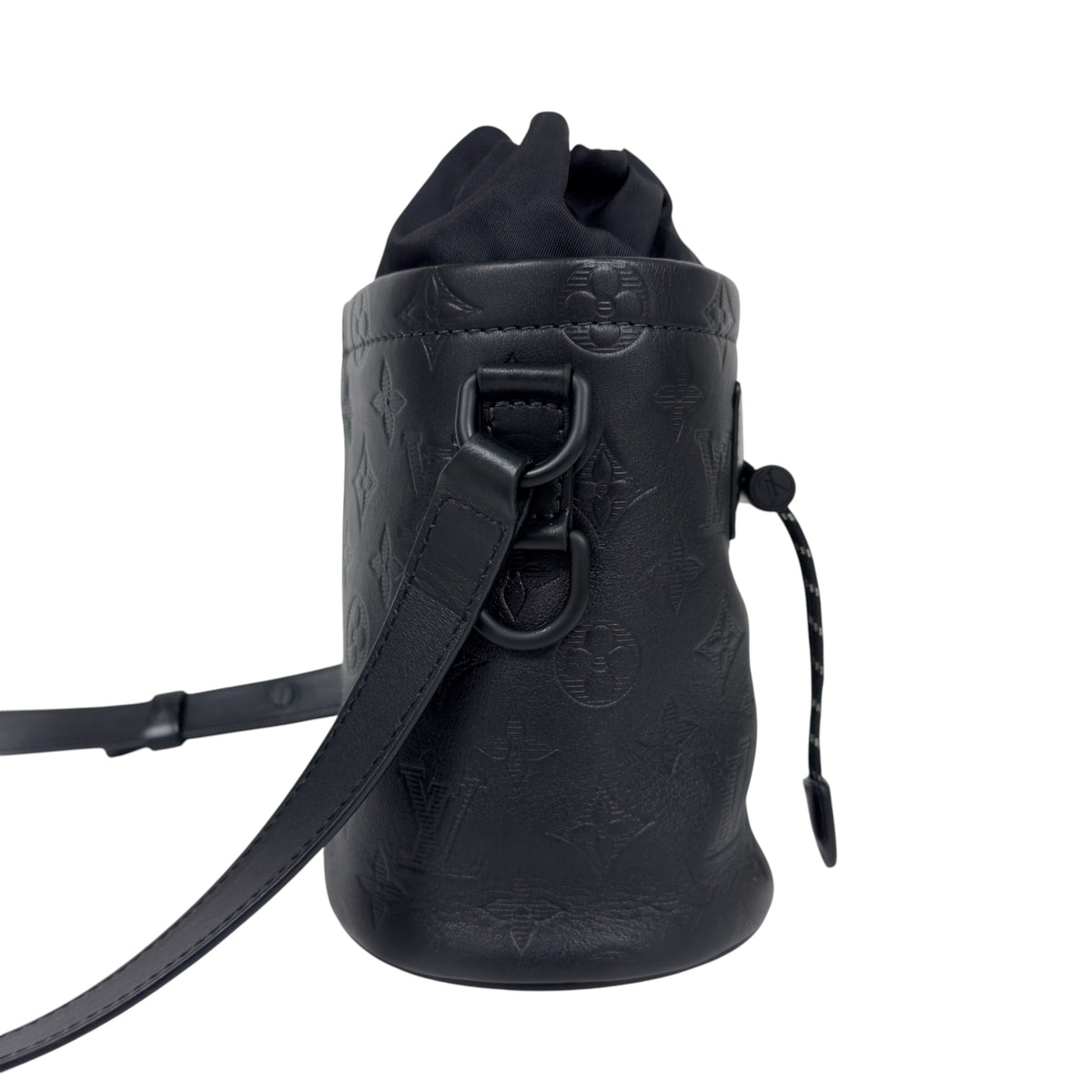 LOUIS VUITTON Chalk Nano 斜揹袋