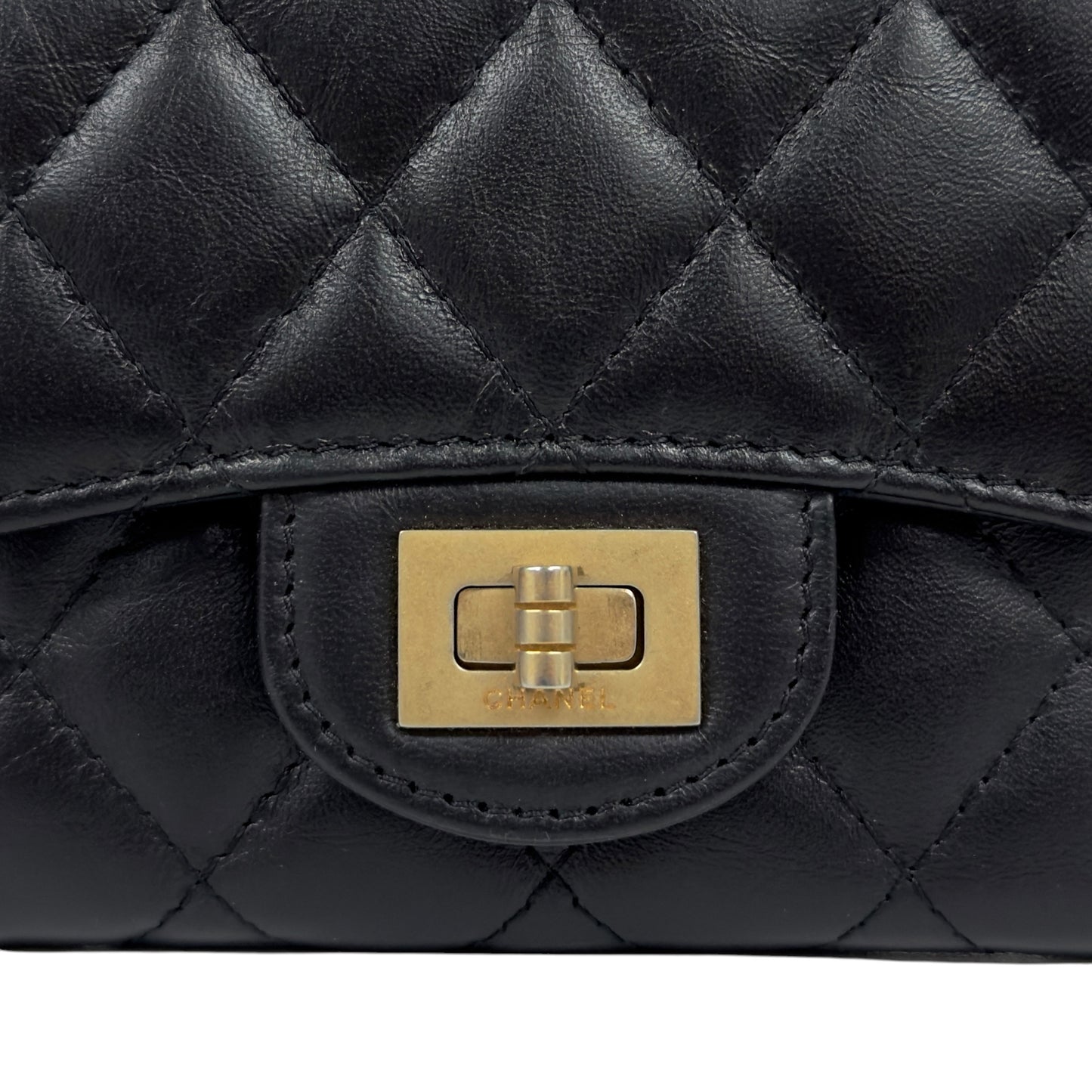 CHANEL 2.55 扭扣 短銀包