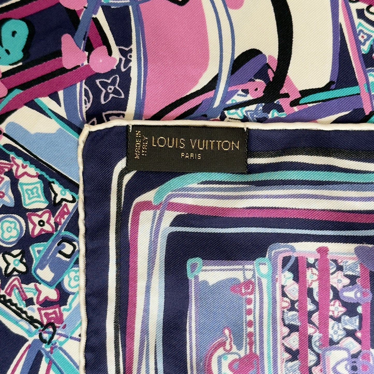 LOUIS VUITTON 老花 絲巾