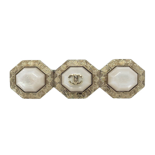 CHANEL CC 胸針