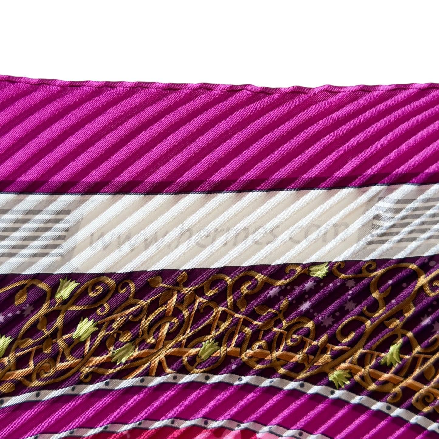 HERMES 皺褶 絲巾