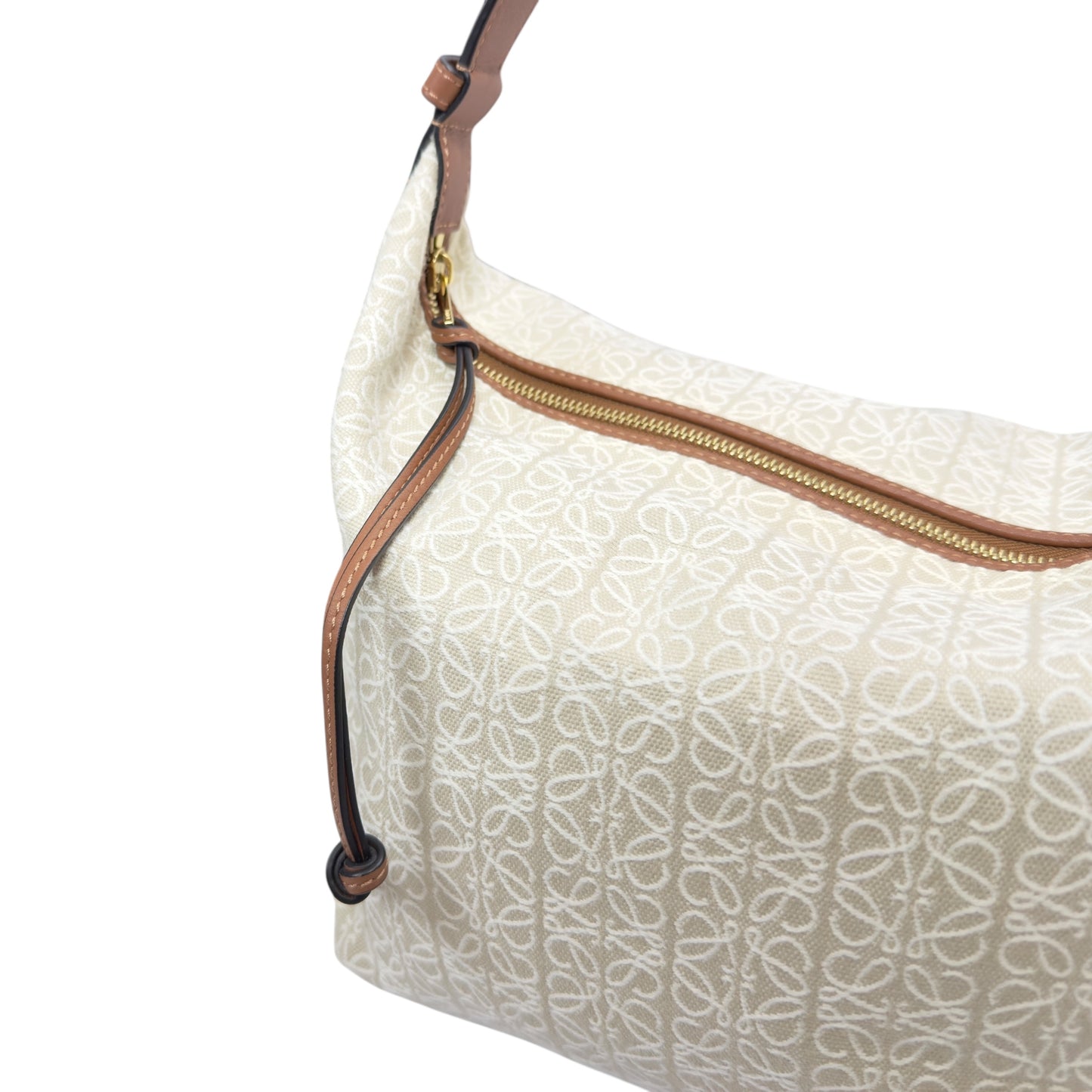 LOEWE Cubi 肩背包