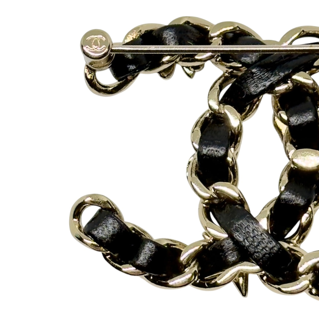 CHANEL CC 皮穿鏈 胸針