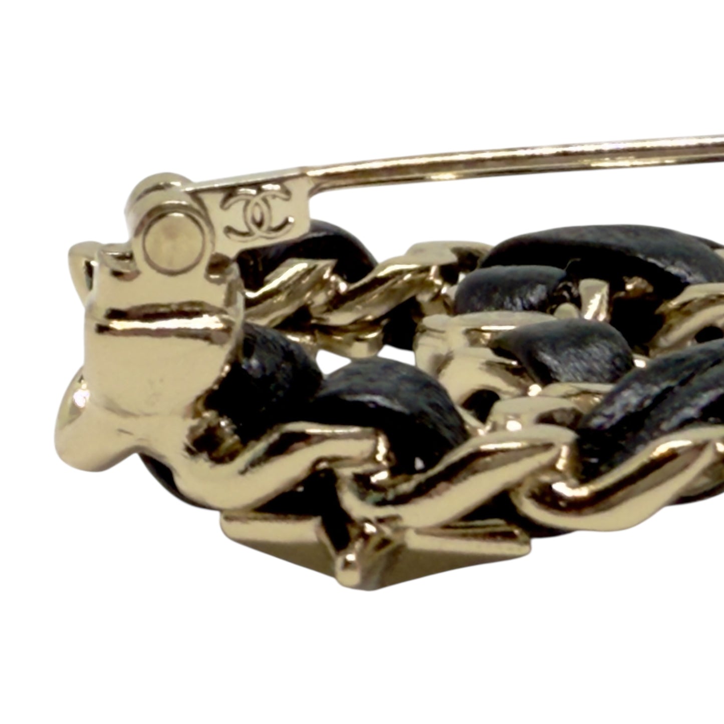 CHANEL CC 皮穿鏈 胸針