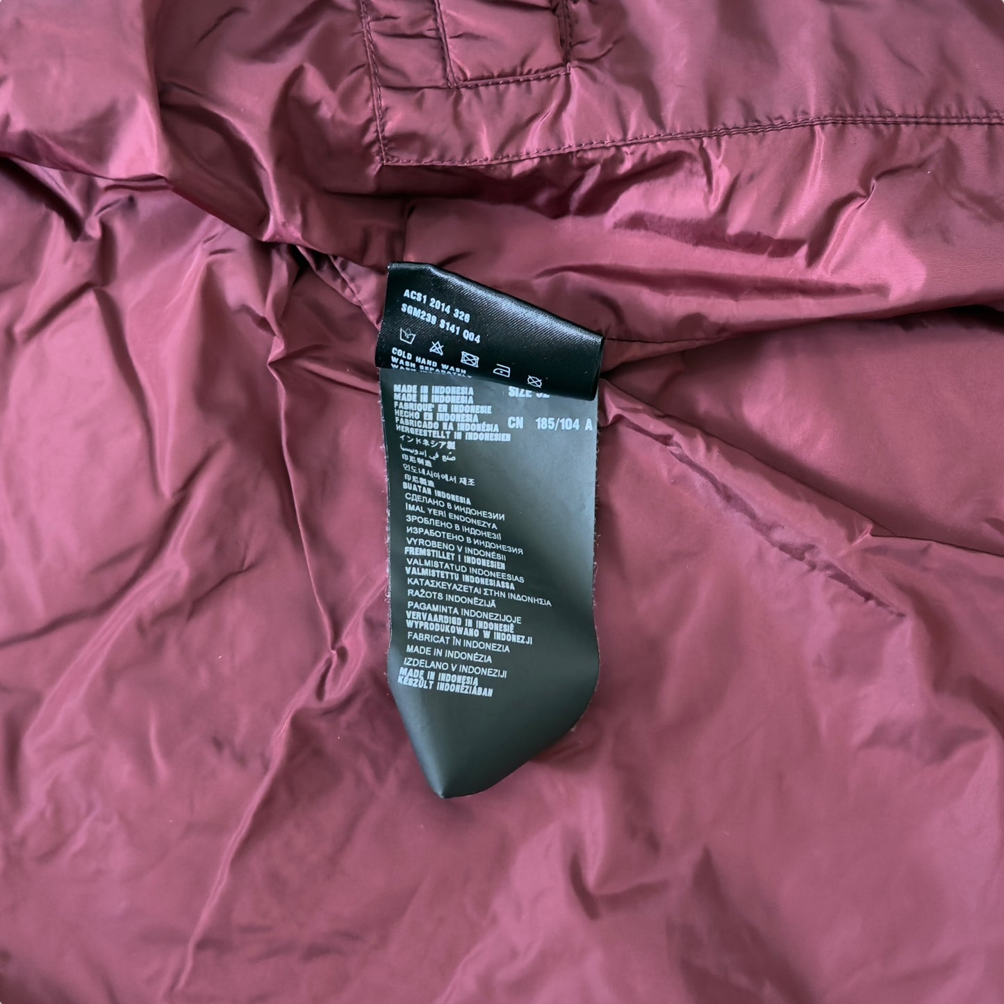 PRADA 三角標 背心 拉鏈外套