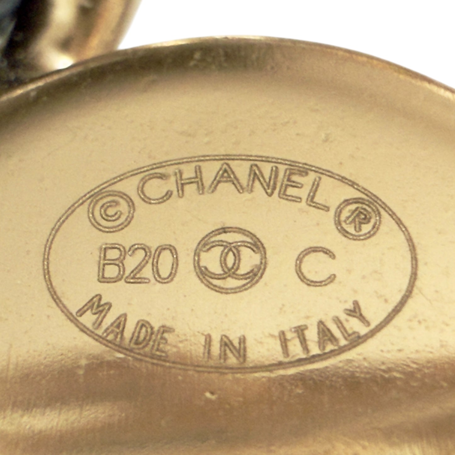 CHANEL CC 皮穿鏈 胸針