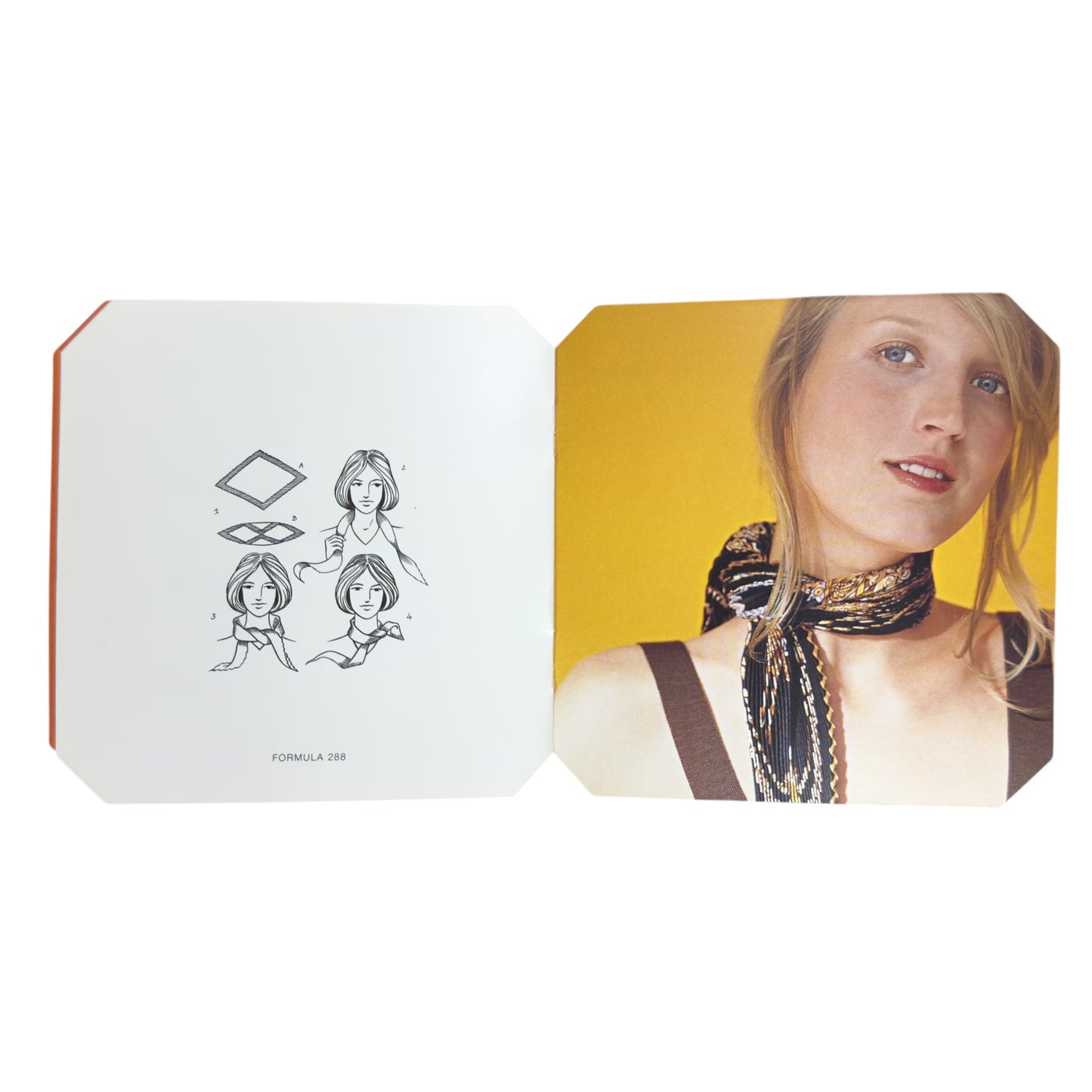 HERMES Le Carre Plisse 皺褶 絲巾