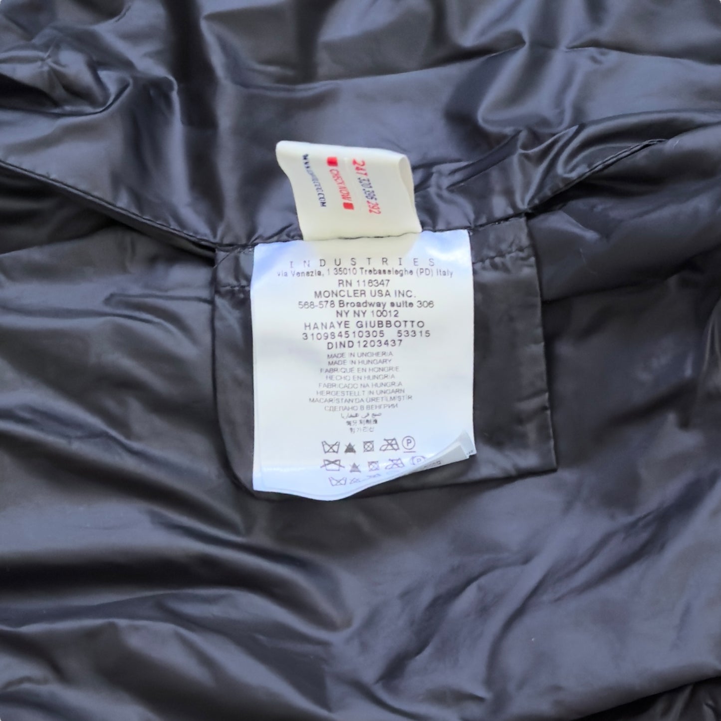 MONCLER 蛇皮印花 外套